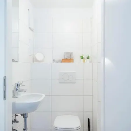 4-zimmer-apartment - Messe - Airport - Tiefgarage - 3-schlafzimmer - Kueche *