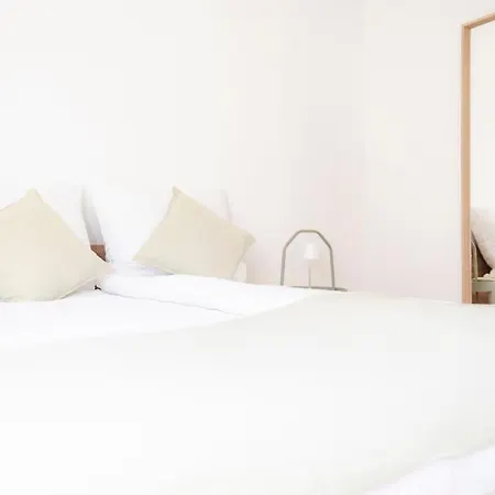 4-zimmer-apartment - Messe - Airport - Tiefgarage - 3-schlafzimmer - Kueche 라인펠덴에흐터딘겐