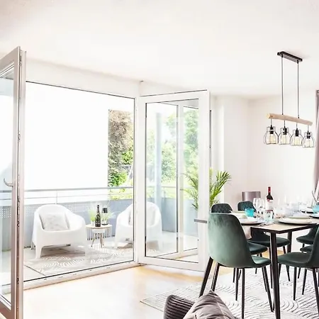 4-zimmer-apartment - Messe - Airport - Tiefgarage - 3-schlafzimmer - Kueche 아파트 라인펠덴에흐터딘겐